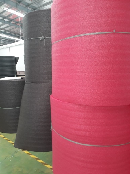 Màng PE Foam màu đen, đỏ